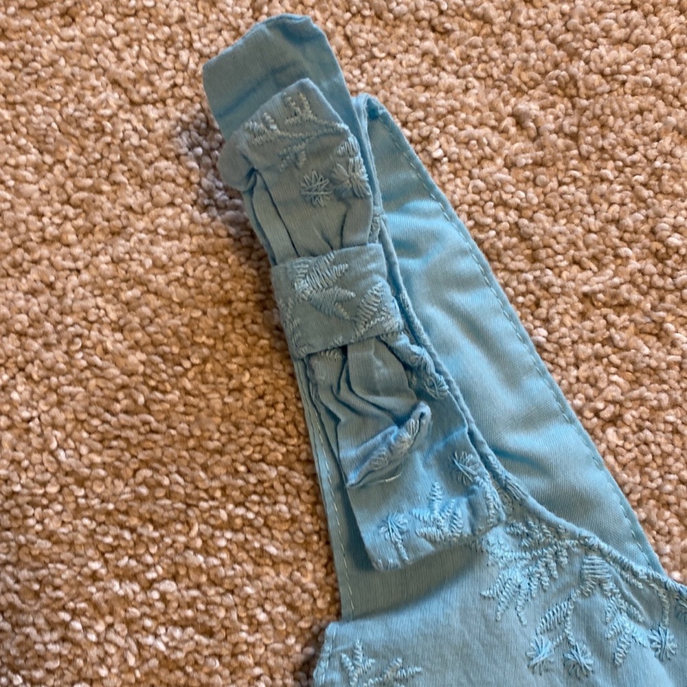 Embroidered Button Front Tank - Picture 3 of 5